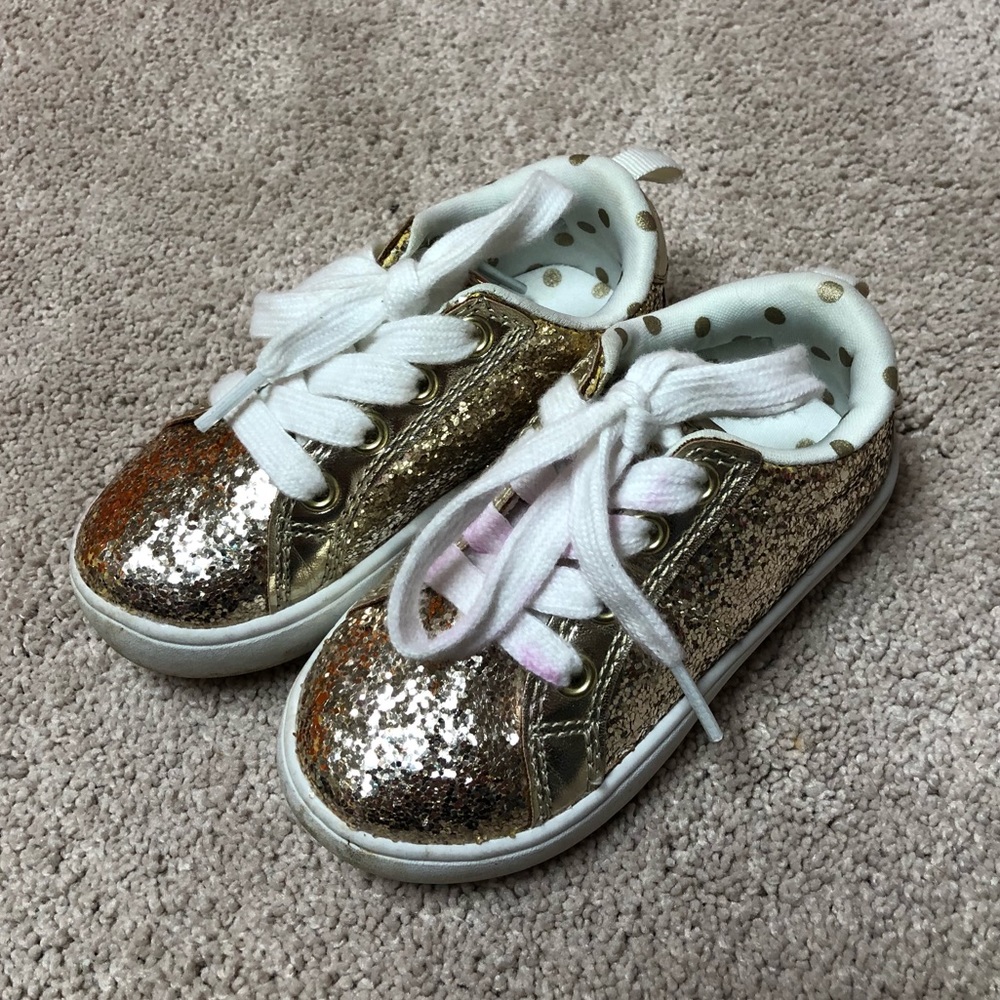 Gold glitter shoes